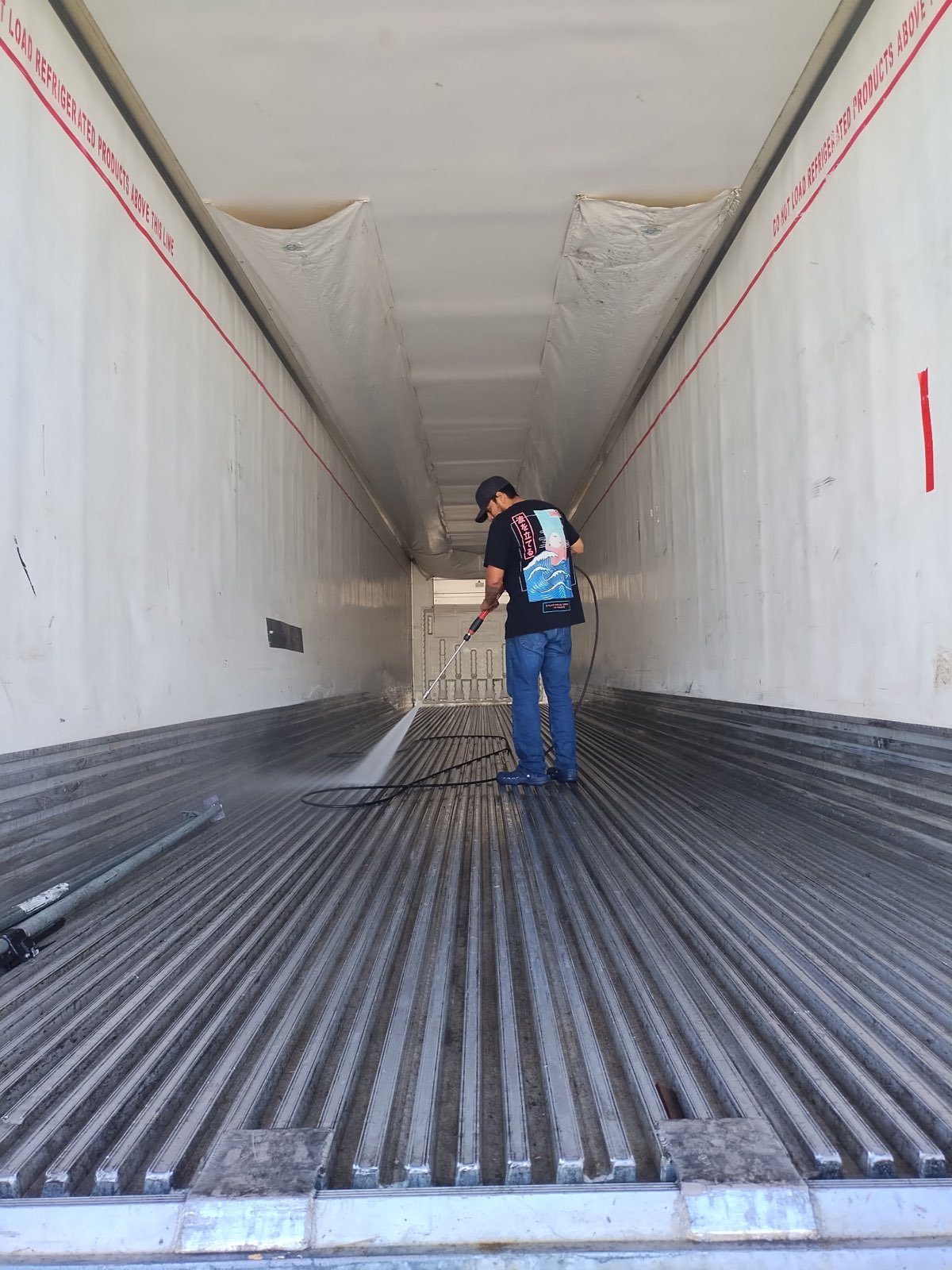 Trailer washout service